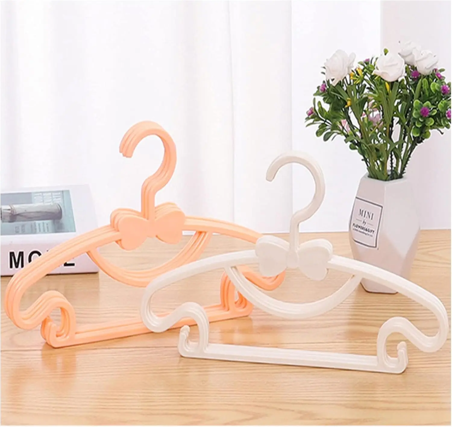 Rak Baju Bayi Plastik, Gantung - Baby Clothing Hangers ulasan dan harga